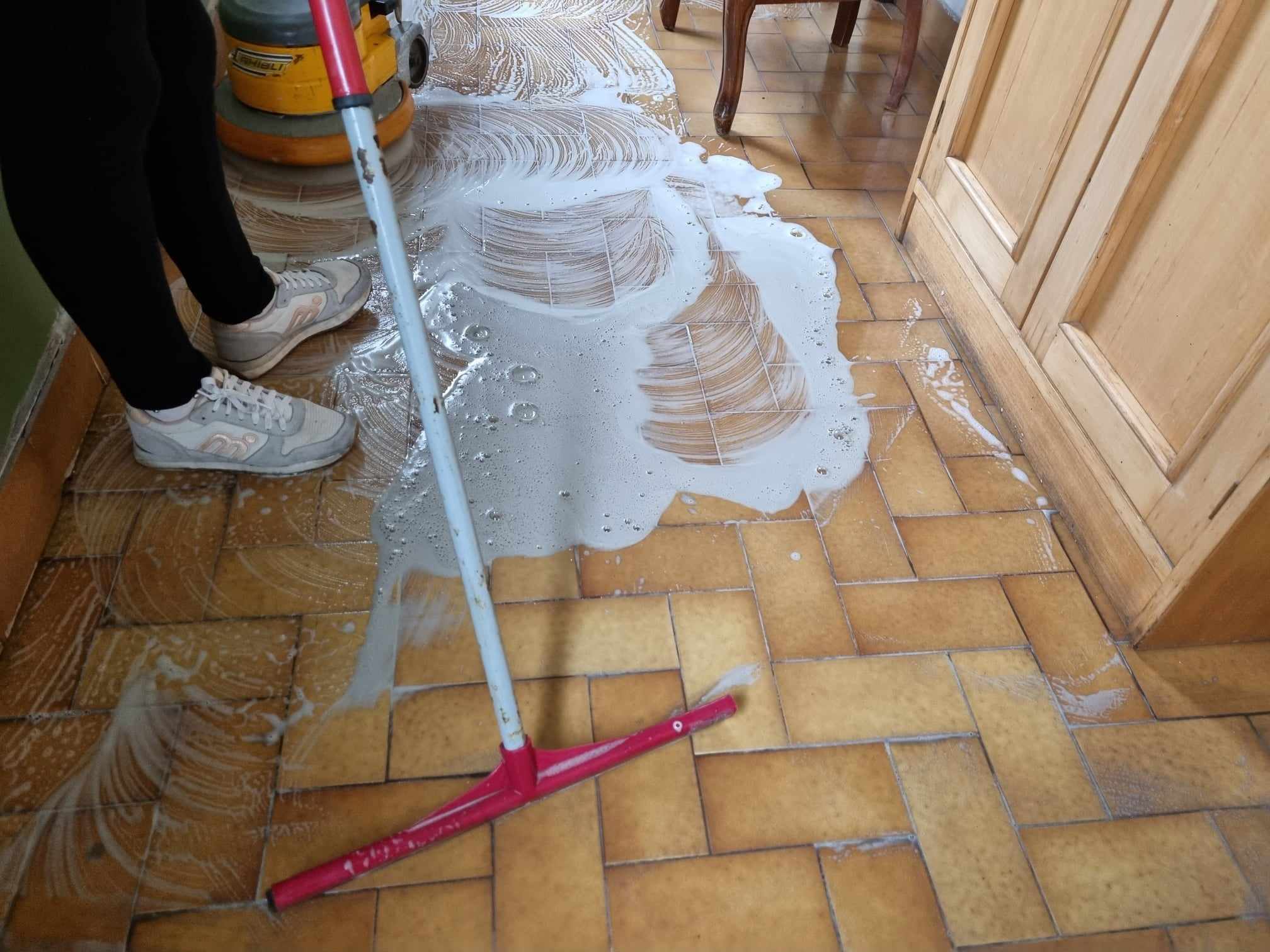 pulizie post ristrutturazione pavimenti ceramica